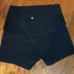 LULULEMON Align Shorts. Size 8.